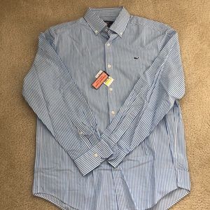 Vineyard Vines NWT medium button down shirt